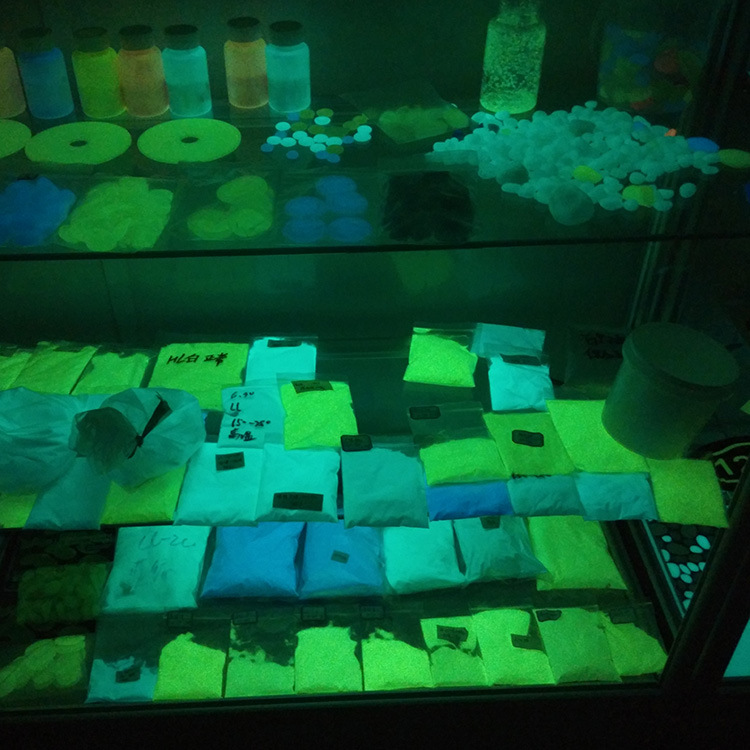 Hohe Helligkeit, leuchtender S – Aquarium Fish That Glow In The Dark Bewertung und Preis